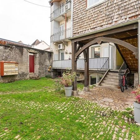 Superbe Appartement Avec Parking Gratuit Lons-le-Saunier Kültér fotó